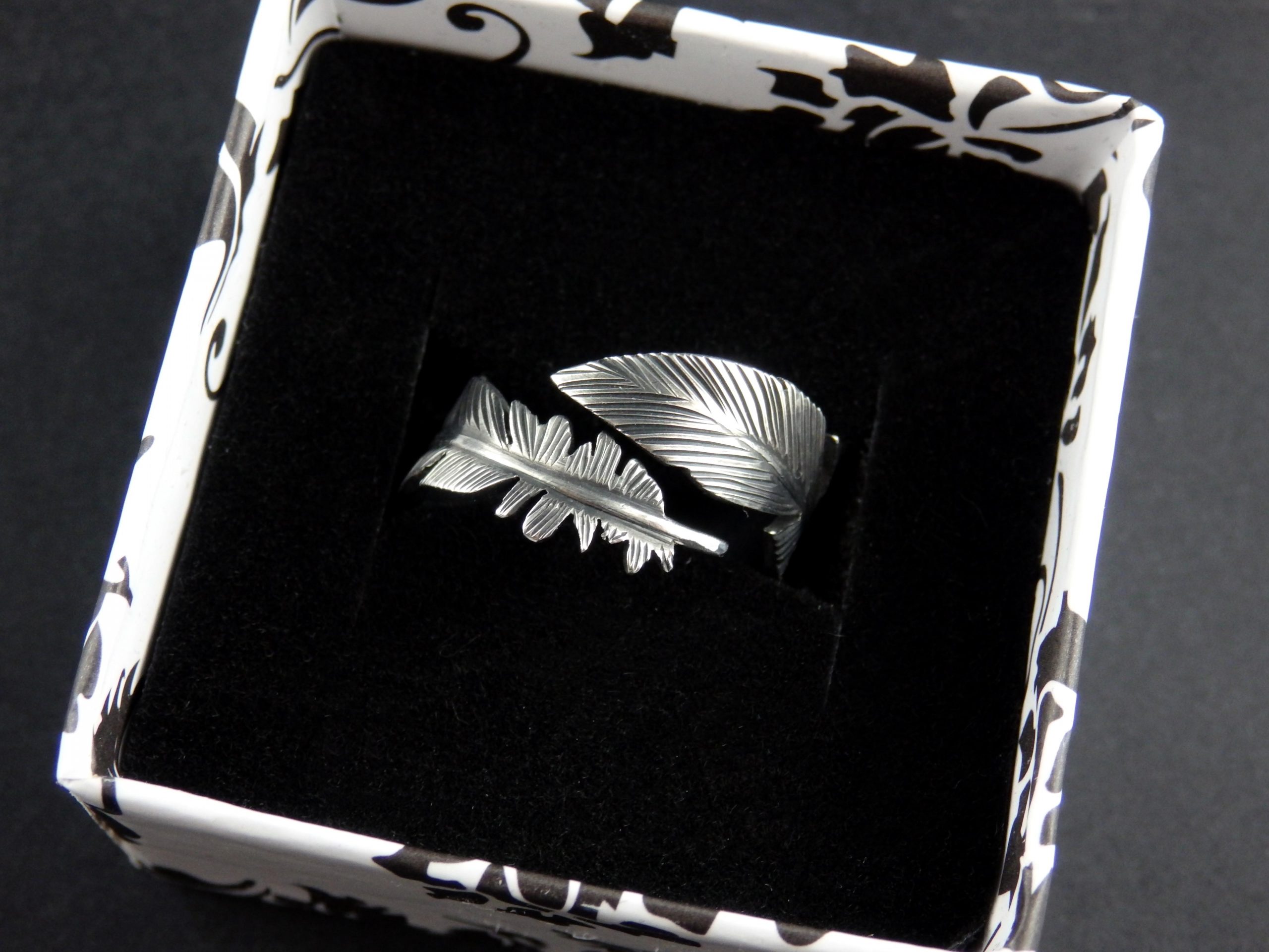Silver Feather Ring - Image 5